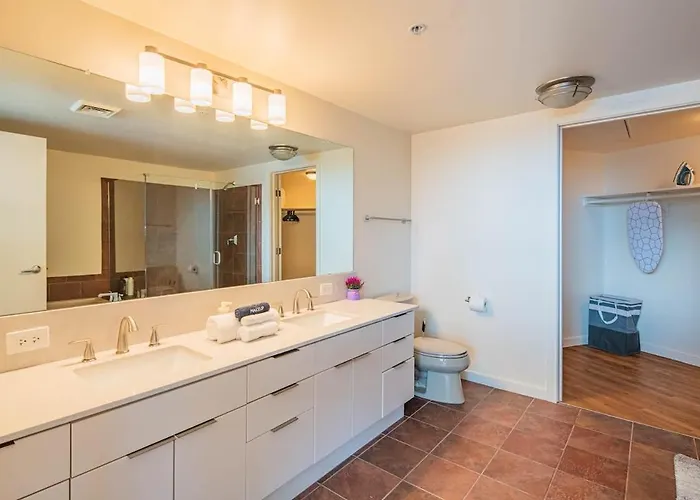 Apartamento Modern Highrise Sanctuary, Gym, Pool, Prking, W-d, Golf *