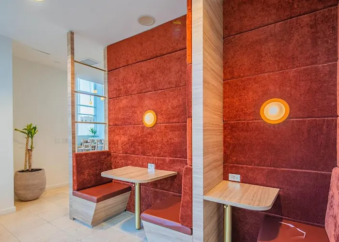 Modern Highrise Sanctuary, Gym, Pool, Prking, W-d, Golf Apartamento Phoenix