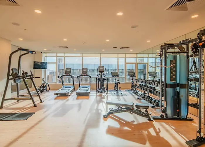 Apartamento Modern Highrise Sanctuary, Gym, Pool, Prking, W-d, Golf